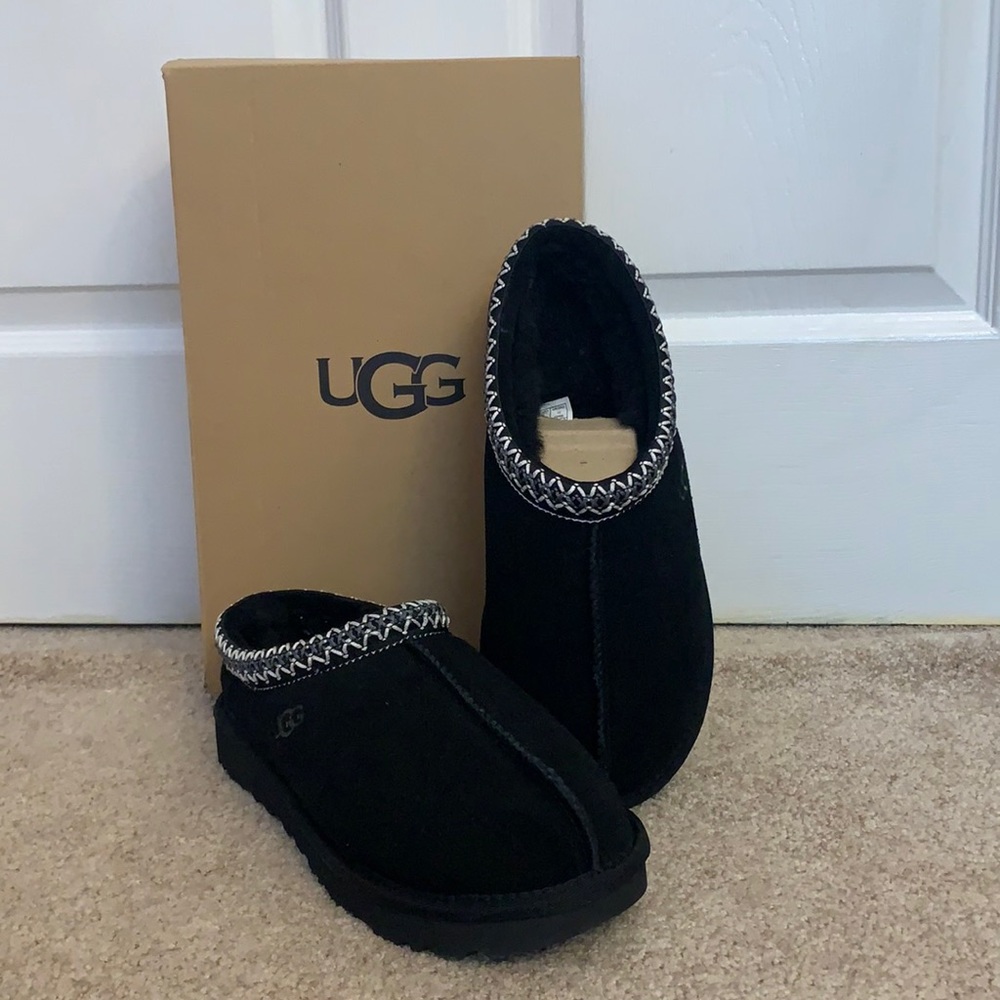 Womens UGG Tasman slippers in BLACK